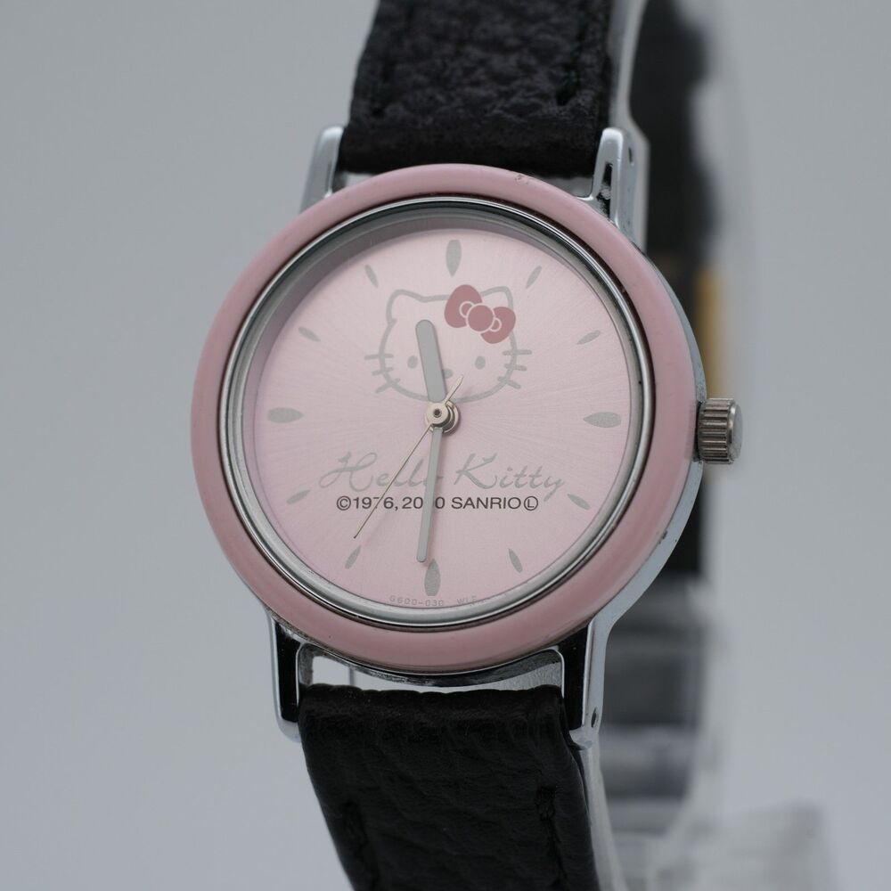Rare Vintage 2000 Hello Kitty Millennium Watch - Q&Q Sanrio - 28mm - NOS Strap